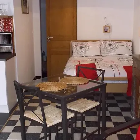 Echappee D'hotes לינה וארוחת בוקר